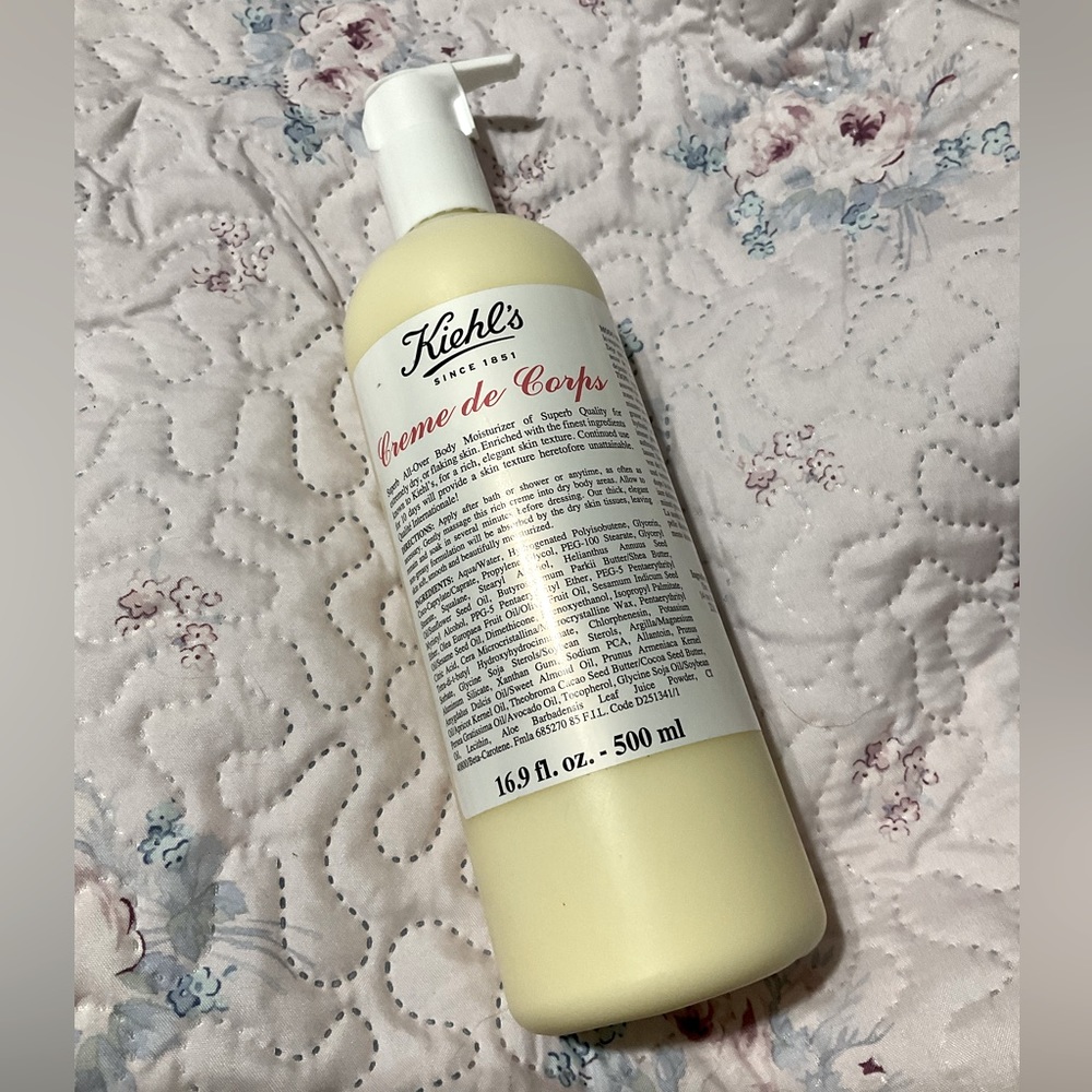 Kiehl’s Creme de Corps Body Lotion w/cocoa butter 16.9 oz big pump bottle NEW